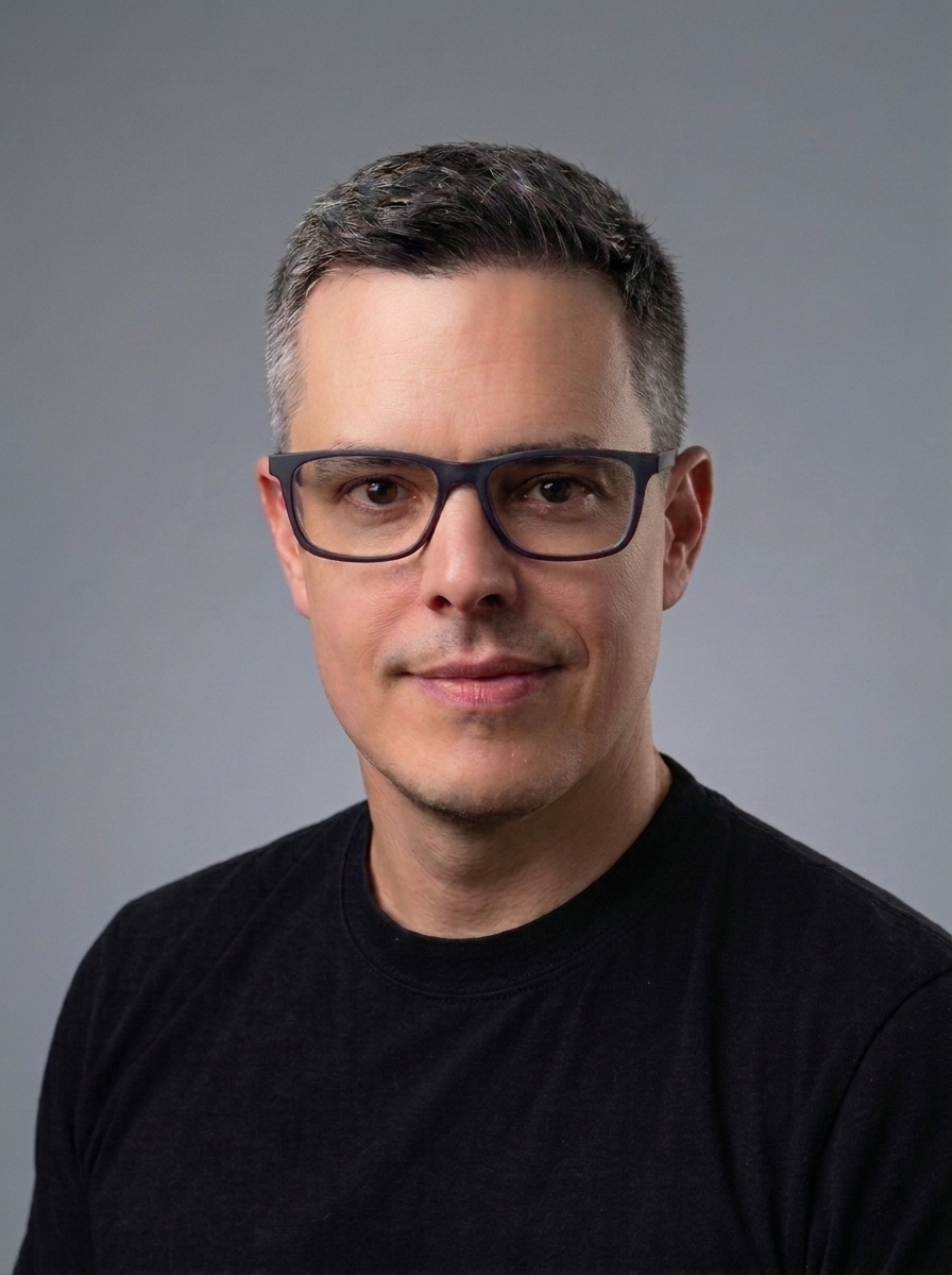 Adriano Fernandes - Senior Product Designer & Design System Lead